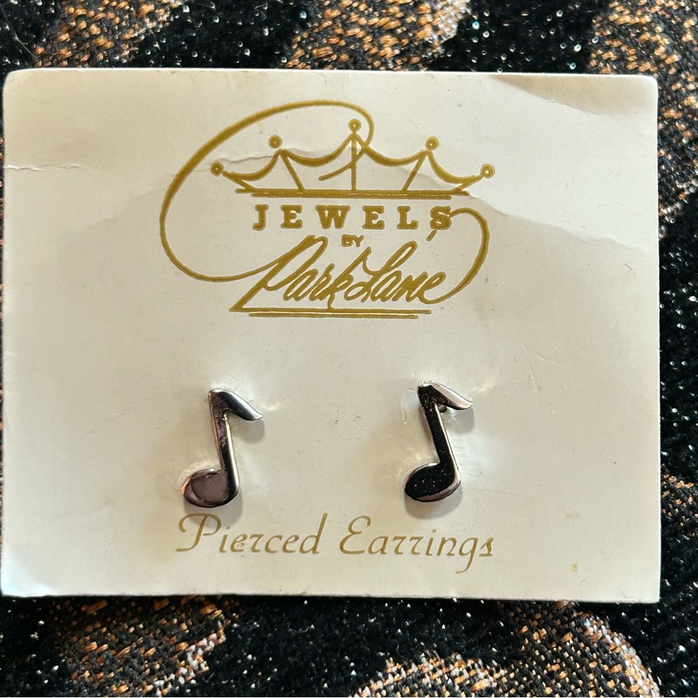 Vintage Park Lane mirror finish silver music note pierced earrings
